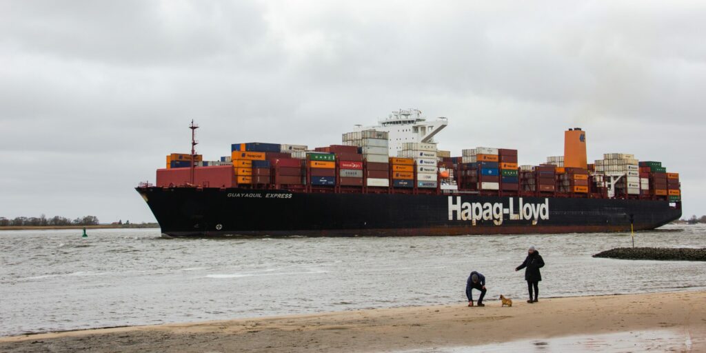 Elbstrand Schiffe Hamburg